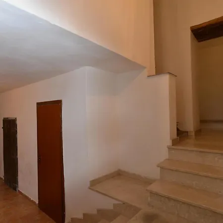 Via Della Posterna Spoletium Apartman *