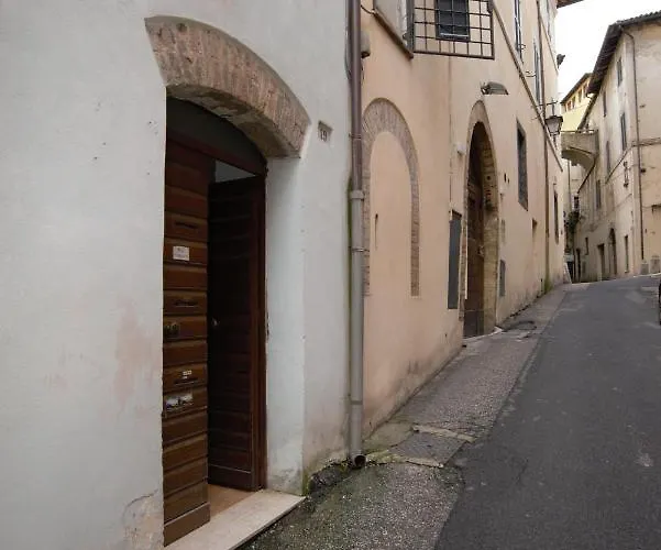 Via Della Posterna Spoletium